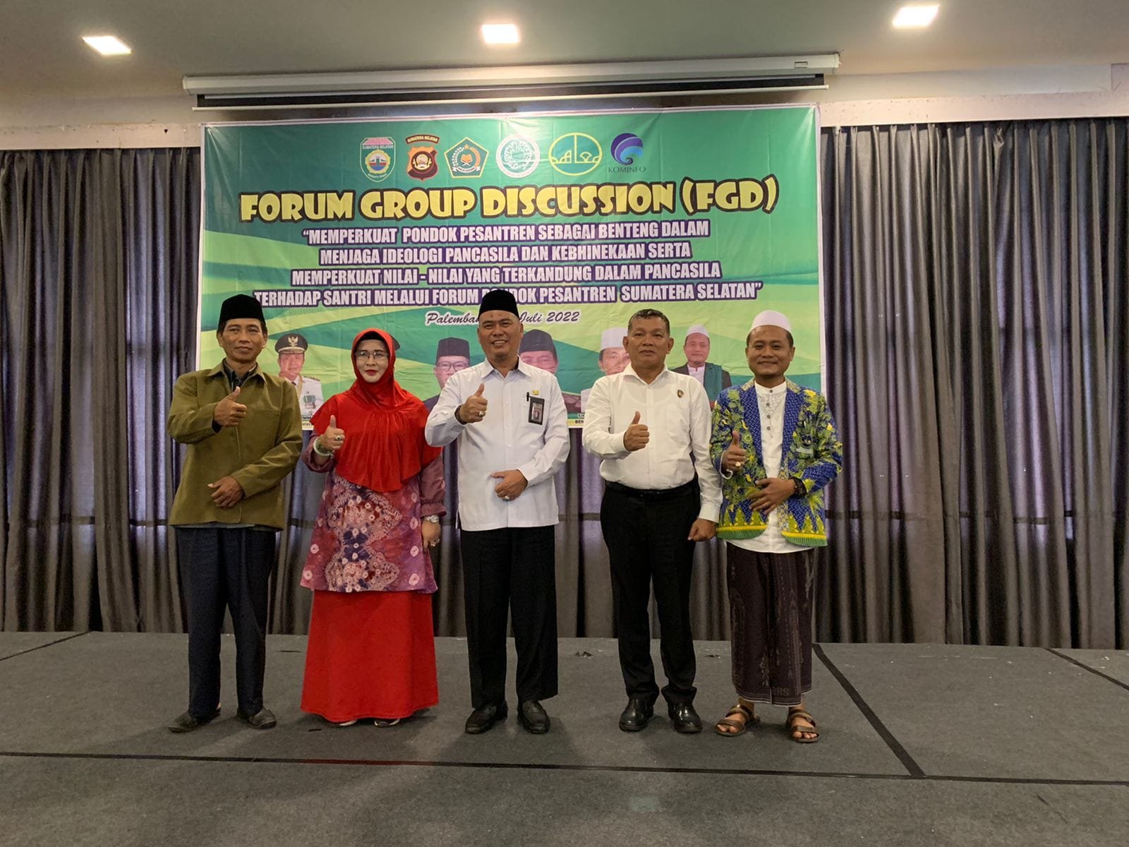 d94ce7e2-c04e-42fa-b070-5dfe2b1d2bc1