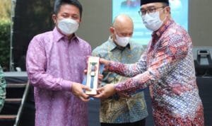 febf36b0-9e19-4cb0-bf97-75bea2af950a