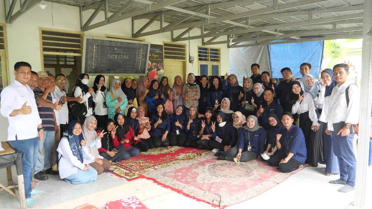 19 Pegawai Baru Bukit Asam Diterjunkan untuk Bantu Pemberdayaan Masyarakat 19 Pegawai Baru Bukit Asam Diterjunkan untuk Bantu Pemberdayaan Masyarakat