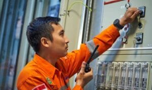 PT PLN (Persero) resmi mengoperasikan relokasi Pembangkit Listrik Tenaga Gas (PLTG) Grati 1x100 megawatt (MW) dari Jawa Timur ke Pesanggaran, Bali PT PLN (Persero) resmi mengoperasikan relokasi Pembangkit Listrik Tenaga Gas (PLTG) Grati 1x100 megawatt (MW) dari Jawa Timur ke Pesanggaran, Bali