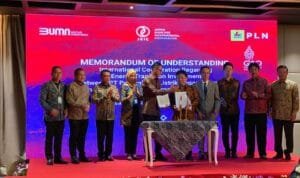 The Signing Ceremony of Principles Agreement for Project Cooperation Related to Energy Transition between PLN and Sumitomo Corporation The Signing Ceremony of Principles Agreement for Project Cooperation Related to Energy Transition between PLN and Sumitomo Corporation