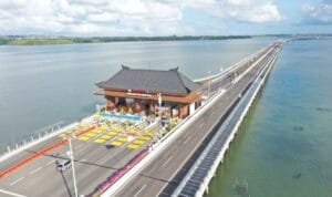 anggota holding BUMN pertambangan MIND ID, telah menyiapkan langkah-langkah untuk mewujudkan visi menjadi perusahaan energi dan kimia yang peduli lingkungan anggota holding BUMN pertambangan MIND ID, telah menyiapkan langkah-langkah untuk mewujudkan visi menjadi perusahaan energi dan kimia yang peduli lingkungan