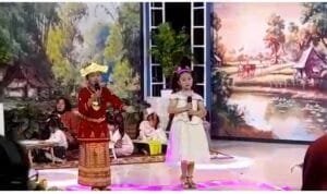 Faza Airinnadya dan Naomi Aisyah Hanindurah usai tampil membaca puisi dalam acara dunia anak TVRI Sumsel, Selasa (13/12/2022) Faza Airinnadya dan Naomi Aisyah Hanindurah usai tampil membaca puisi dalam acara dunia anak TVRI Sumsel, Selasa (13/12/2022)