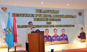 Ketua PWI Kota Lubuklinggau 2022-2025, Iman Santoso Ketua PWI Kota Lubuklinggau 2022-2025, Iman Santoso