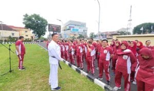 Personel Dit Intelkam Polda Sumsel melaksanakan olah raga Beladiri Personel Dit Intelkam Polda Sumsel melaksanakan olah raga Beladiri