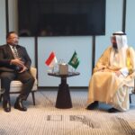 Menag Yaqut bertemu Menteri Haji Arab Saudi Tawfiq F Al Rabiah, di Jeddah