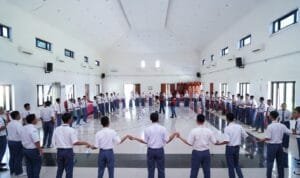 Para siswa siswi SMK di Muara Enim saat mengikuti Safety Goes to School digelar di SMA Bukit Asam, Senin (16/1/2023) Para siswa siswi SMK di Muara Enim saat mengikuti Safety Goes to School digelar di SMA Bukit Asam, Senin (16/1/2023)