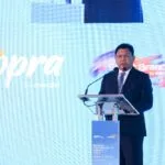 Direktur Utama PT Bank Mandiri (Persero) Tbk. Darmawan Junaidi memberikan paparan diacara Mandiri Sustainability Forum, Jakarta, Rabu (2/11) Direktur Utama PT Bank Mandiri (Persero) Tbk. Darmawan Junaidi memberikan paparan diacara Mandiri Sustainability Forum, Jakarta, Rabu (2/11)