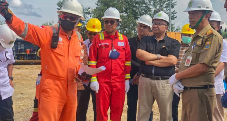 SKK Migas bersama KKKS PetroChina International Jabung Ltd menerima Wakil Menteri Tenaga Kerja RI Afriansyah Noor di area NEB#9 dan area WBD-7 di Kabupaten Tanjung Jabung Barat, Provinsi Jambi