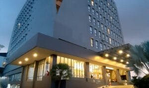 Gedung Hotel Harper Palembang