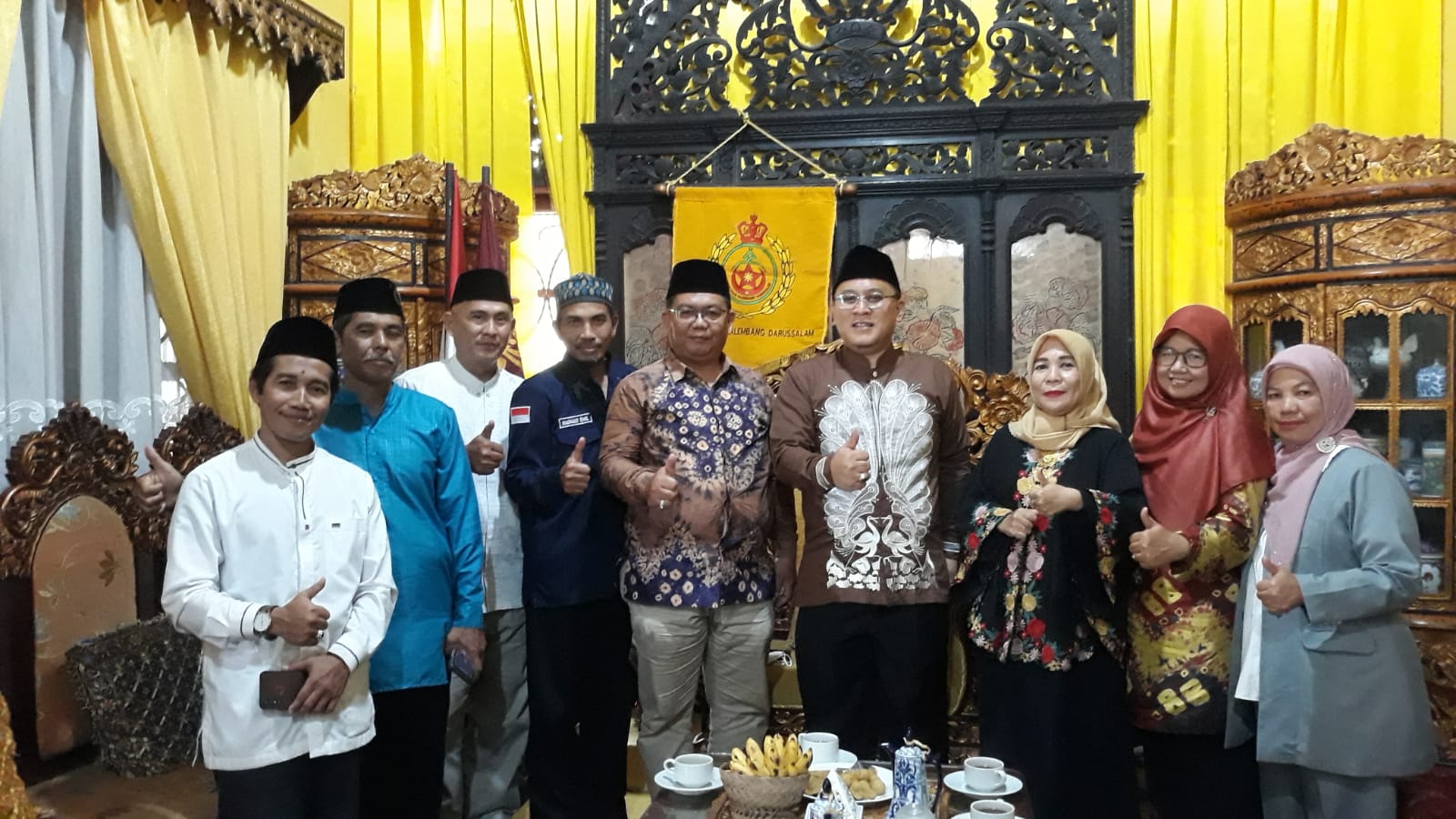 Jajaran pengurus Forum Komunikasi Rumah Tahfiz Darussalam Kota Palembang (FKRTD) Kota Palembang bersilaturahmi ke Istana Adat Kesultanan Palembang Darussalam KPD), Kamis (12/1/2023)