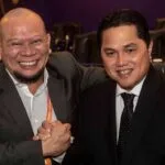 KLB Tetapkan Erick Thohir (kanan) sebagai Ketum PSSI. (Foto: ANTARA)