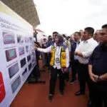 Ketua Panitia Penyelenggara FIFA U-20 World Cup 2023 (LOC), Erick Thohir saat meninjau Stadion Jakabaring Palembang