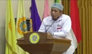 Ketua IWO Sumsel Sonny Kushardian saat memberikan sambutan pada pemberian bingkisan idulfitri 1444 bagi Rumah Tahfiz Qur'an dan puluhan wartawan, Selasa (18/4/2023) Ketua IWO Sumsel Sonny Kushardian saat memberikan sambutan pada pemberian bingkisan idulfitri 1444 bagi Rumah Tahfiz Qur'an dan puluhan wartawan, Selasa (18/4/2023)