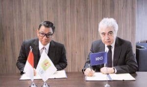 PT PLN (Persero) menggandeng International Energy Agency (IEA) untuk mematangkan Just Energy Transition Partnership Investment and Policy Plan (JETP IPP) dalam mengakselerasi transisi energi Indonesia