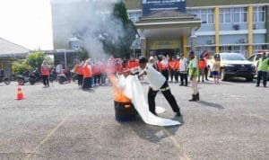 PT Bukit Asam Tbk (PTBA) menggelar pelatihan Emergency Response Plan (ERP) atau Tanggap Darurat Bencana bagi para karyawan Puskesmas Tanjung Enim