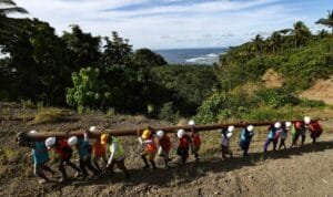 PT PLN (Persero)  mampu melistriki 1.185 desa dan dusun sepanjang tahun 2022