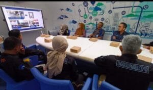 Tim Dinas Komunikasi dan Informatika Kabupaten Kutai Kartanegara melakukan studi tiru terkait pengelolaan PPID dan dan implementasi Teknologi Informasi dan Komunikasi (TIK) ke Diskominfo Kota Bandung