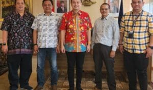Wamendag RI Dr Jerry Sambuaga BAMA menyambut baik dan ramah atas kedatangan pengurus IWO Pusat