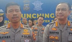 Dir Lantas Polda Sumsel Kombes Pol M. Pratama didampingi Kapolrestabes Palembang