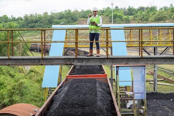 Kegiatan Operasi dan Produksi PT Bukit Asam Tbk (2)